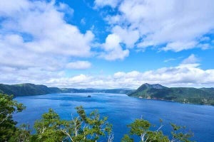 北海道の「日本一の透明度」摩周湖、屈斜路湖などをバスで巡れる「乗り放題」パス発売