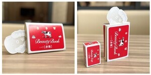 大好評の牛乳石鹸「赤箱」ブックカバー&石鹸型しおりが再登場 - 今回は香り付き! 「赤箱カバー素敵」「買うしかないやん」と話題に