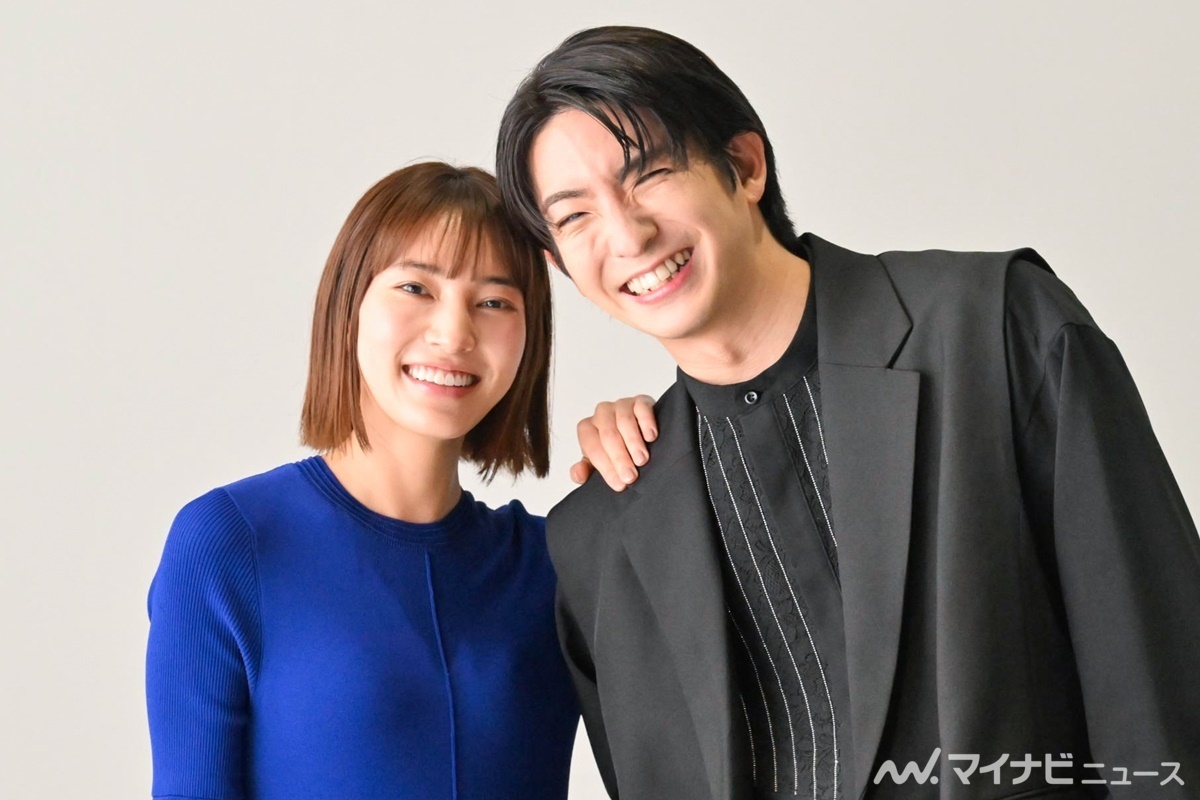 久保田紗友(左)と前田公輝