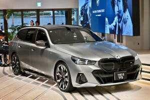 BMWの新型「5シリーズツーリング」登場! これを買うか、ノイエを待つか…