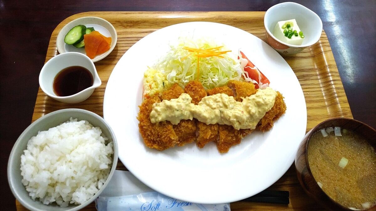 【湯河原 グルメレポ】食事処かとう-昭和レトロな食堂