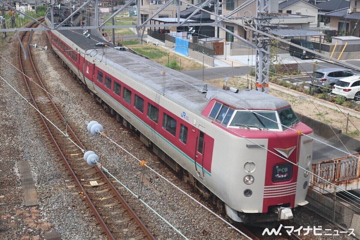 京都鉄道博物館で381系「最初で最後」特別展示、ラッピング再現も | マイナビニュース