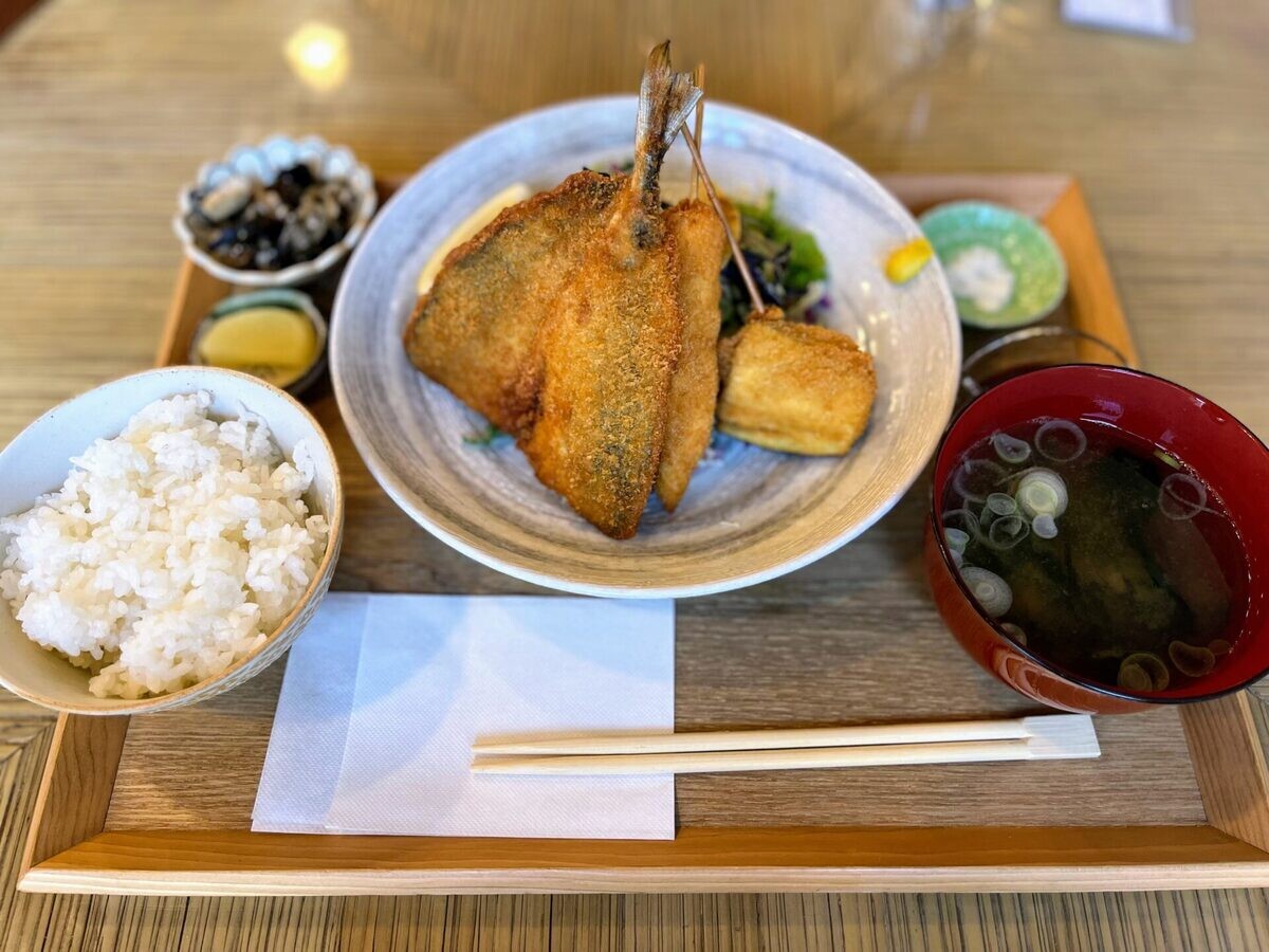 【鎌倉 グルメレポ】鎌倉御成町食堂 - ゆるりと過ごせる身体に優しい…
