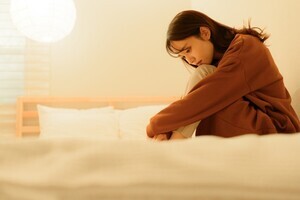 誰にも必要とされない…孤独を感じるのはなぜ? 孤独感から抜け出す方法も紹介
