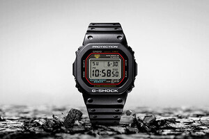 カシオ、「G-SHOCK」初号機の復刻モデル「DW-5000R」を12月13日に発売