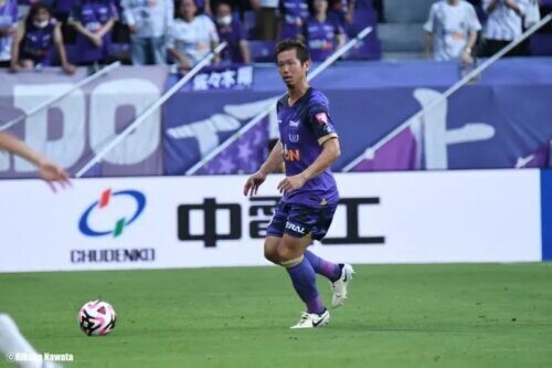 広島、36歳DF塩谷司と来季の契約を更新！…今季も主力として公式