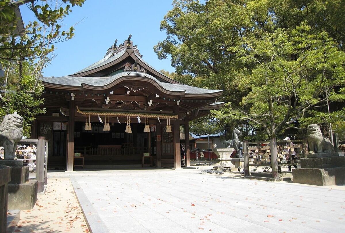 安産祈願に多くの人が訪れる福岡県宇美町の八幡宮の魅力、神楽ゆかりのふるさと納税返礼品とは?
