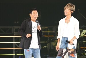 木村拓哉、能登の復興願い「上を向いて歩こう」歌唱　さんま「スターやねぇ」