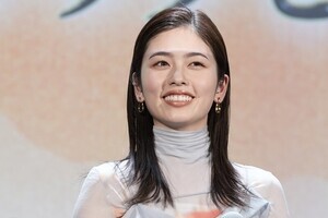 『べらぼう』花の井役・小芝風花、“蔦重”横浜流星との関係性を語る「恋愛とかご法度なんですけど…」