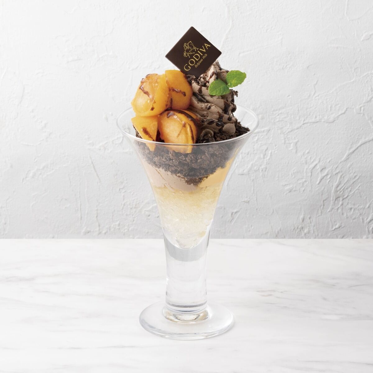 GODIVA café「ひんやり干し柿のチョコレートパフェ」
