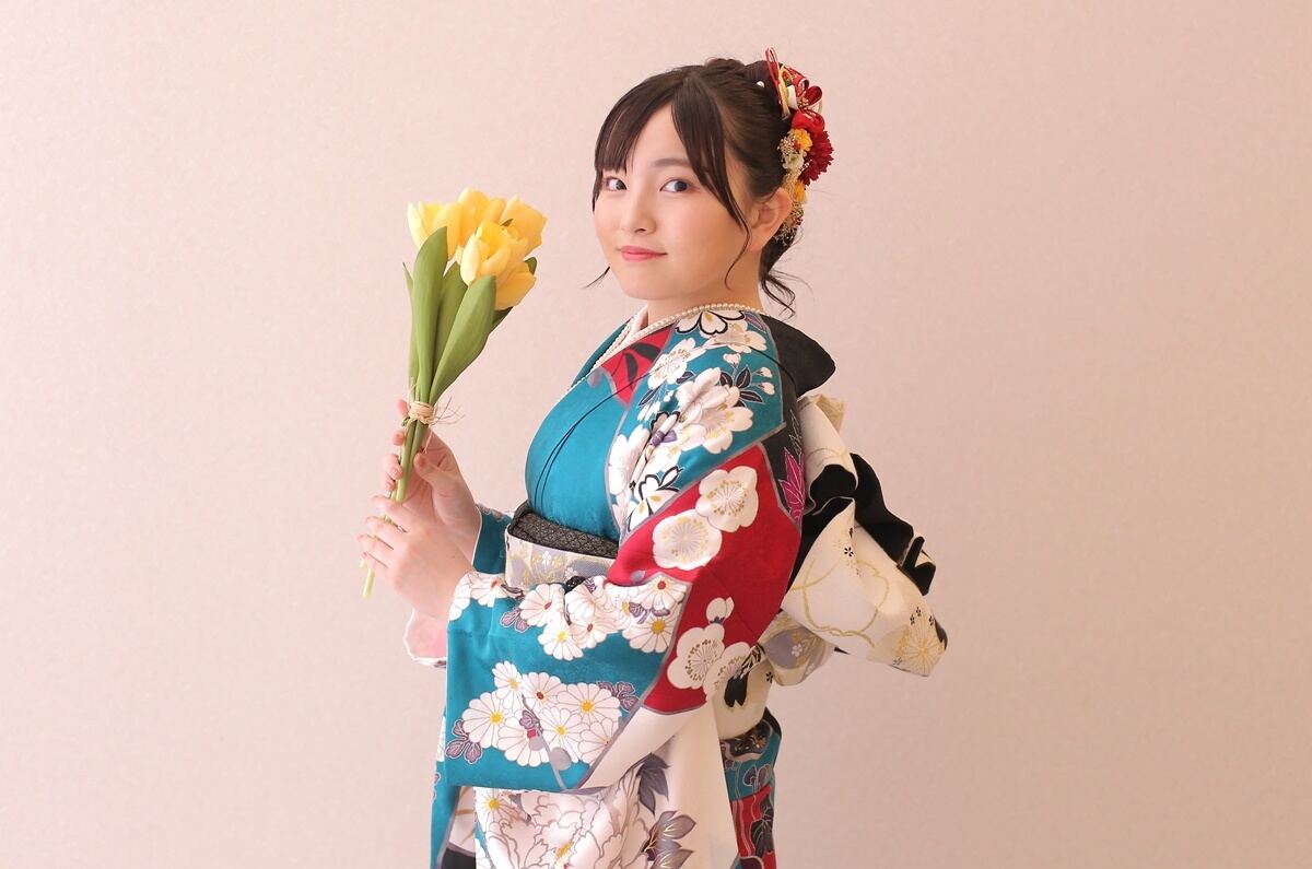 鈴木梨央