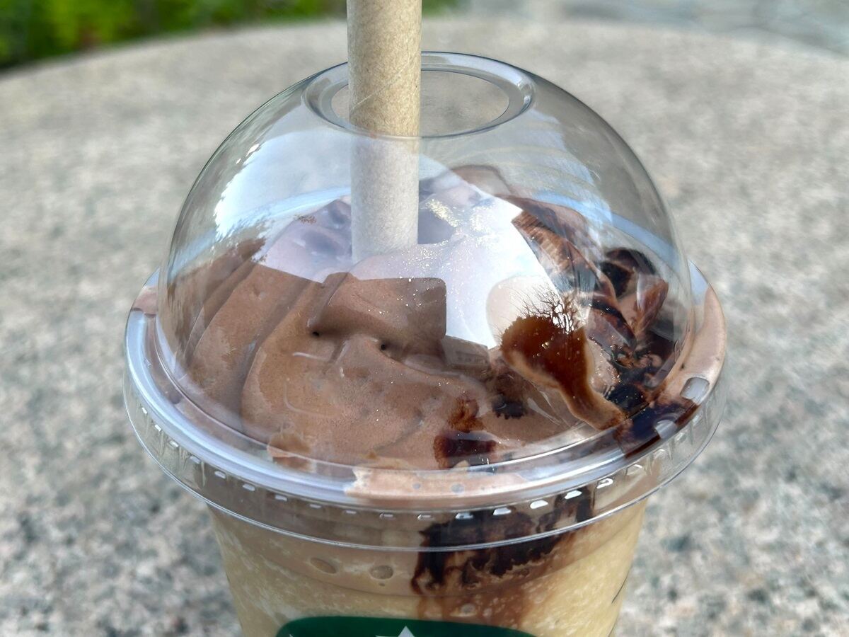 「ブロンド ショコラ シンフォニー フラペチーノ」