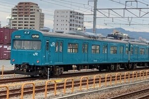 JR西日本「ありがとう103系(青22号)」吹田総合車両所での最終展示