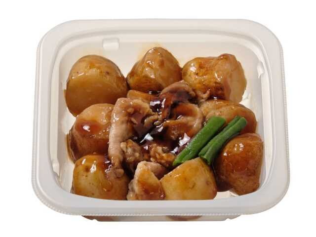 「じゃが芋と豚肉のうま煮」(397円)