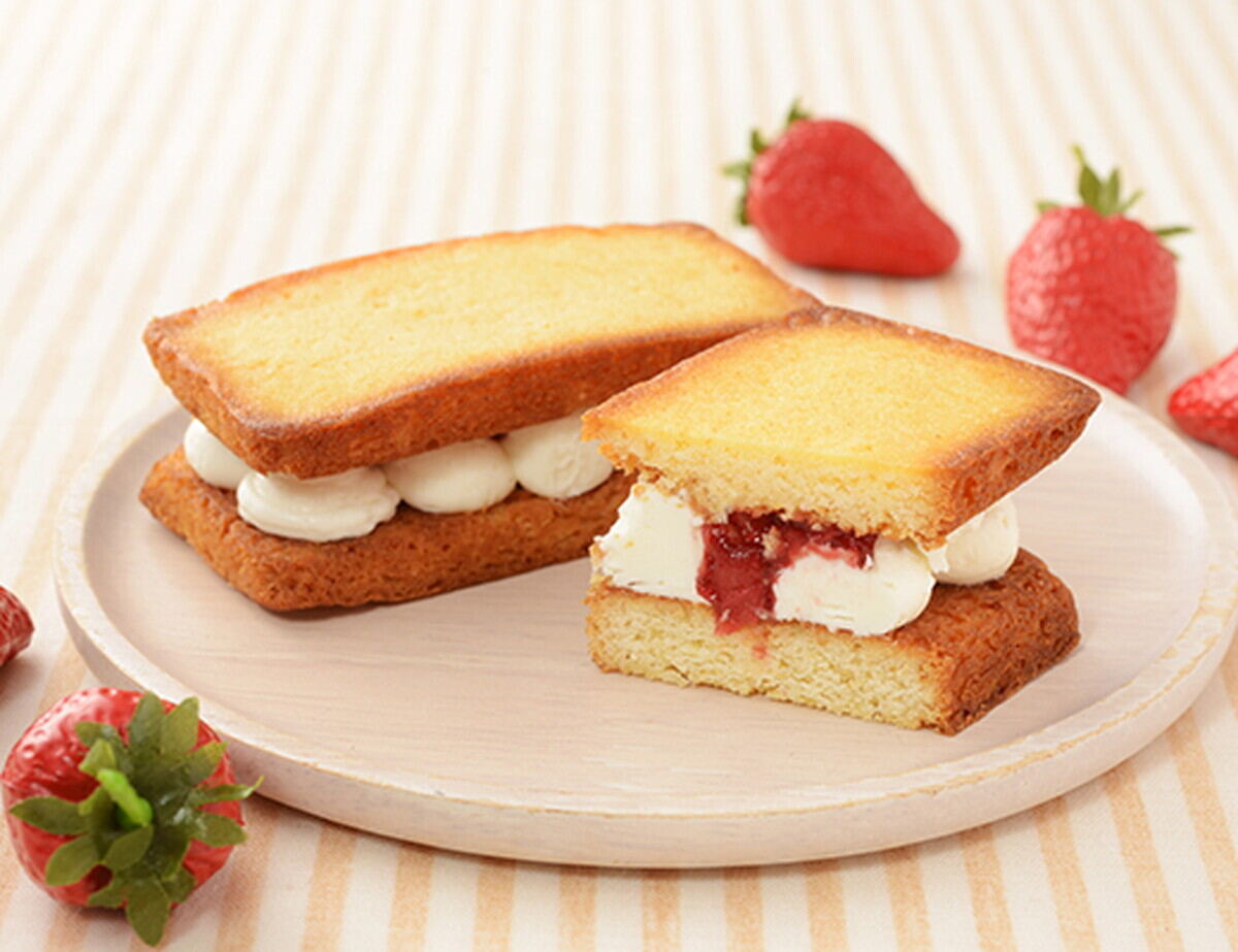 「いちごのバターサンド」(243円)