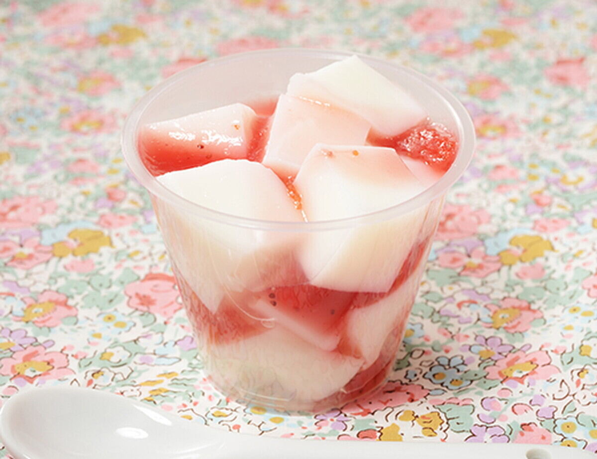 「いちご練乳わらび」(200円)