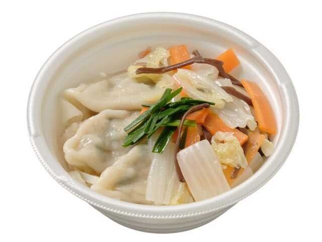 「生姜香る鶏白湯餃子鍋」(429円)