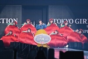 CUTIE STREETが「7人のこびとならぬ8個のりんご」に! “白雪姫”吉柳咲良と共演