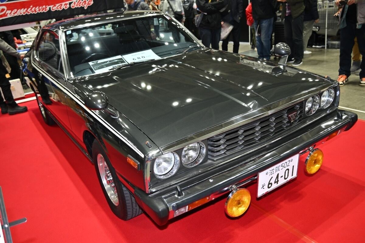 日産自動車「スカイライン ジャパン」(C210型)の特別限定モデル「ブラッキー」
