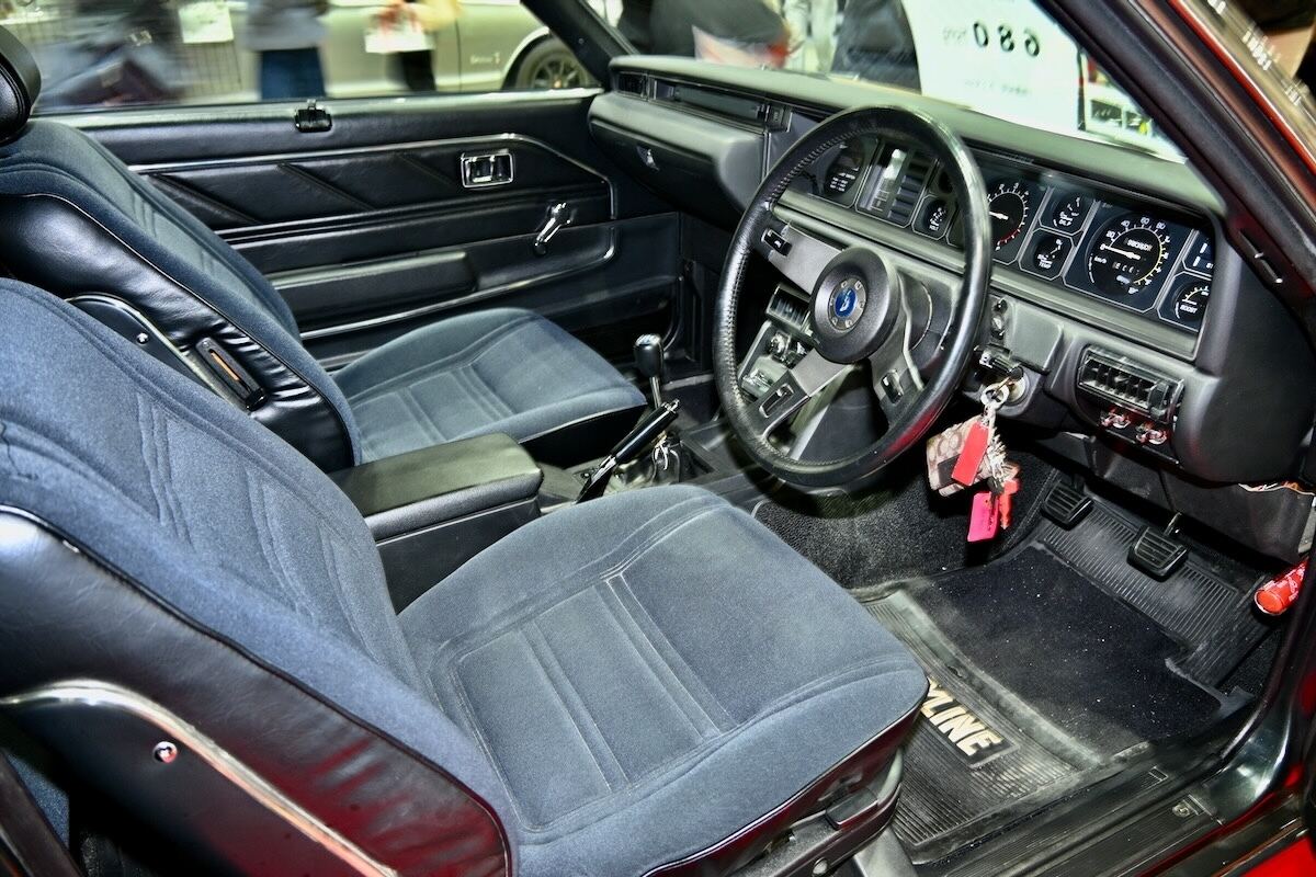 日産自動車「スカイライン ジャパン」(C210型)の特別限定モデル「ブラッキー」