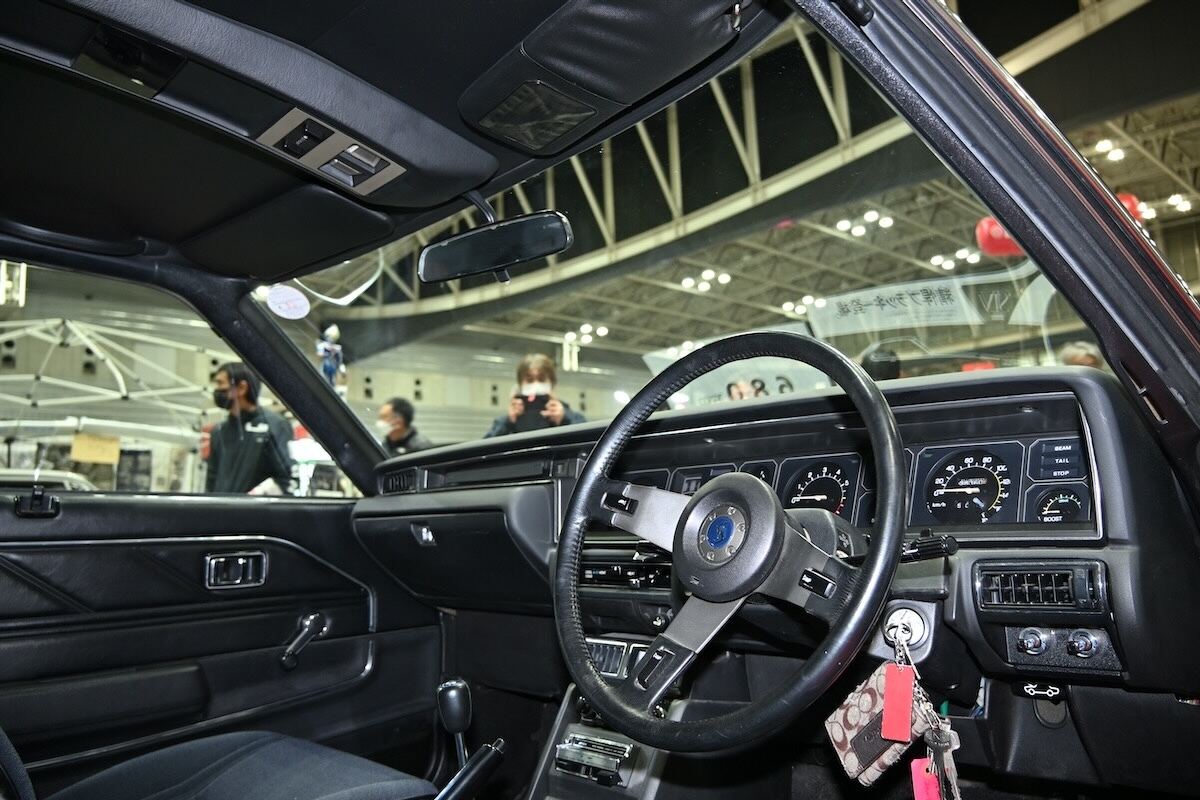 日産自動車「スカイライン ジャパン」(C210型)の特別限定モデル「ブラッキー」