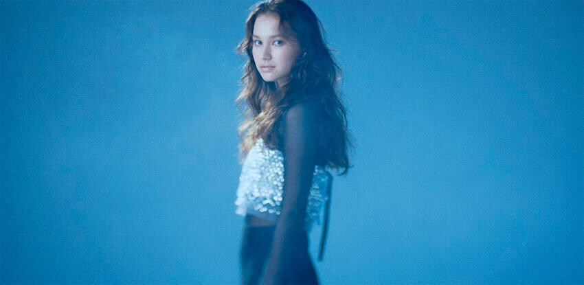 Hana Hope、FLASH THE FIRST TAKE初登場で「flowers」披露