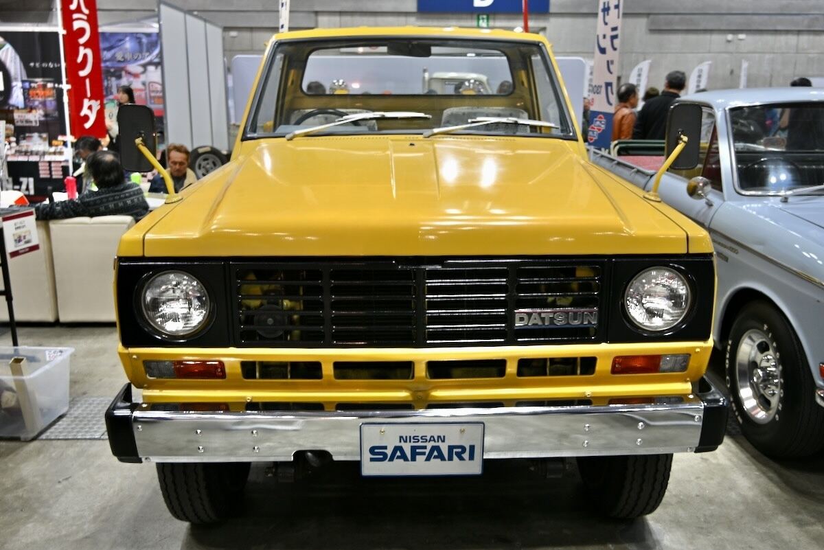 日産「サファリ」ベースのピックアップトラック
