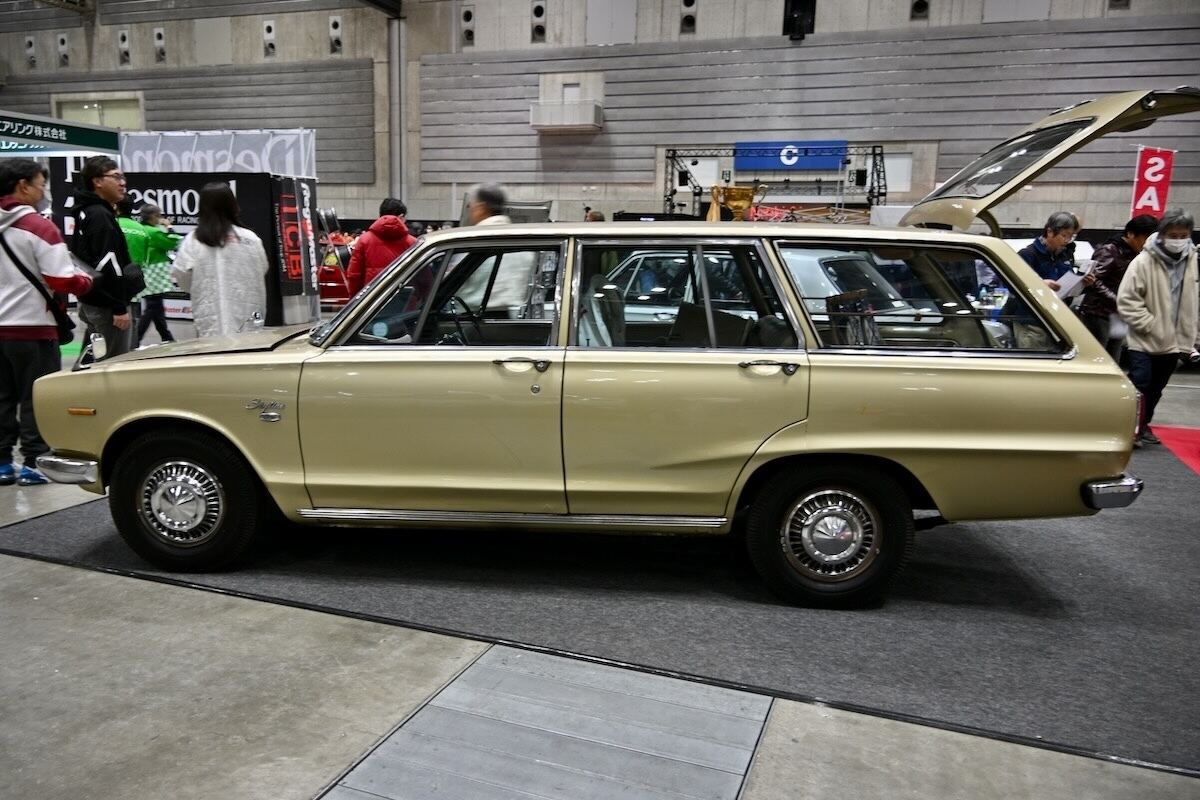 日産「スカイラインバン」