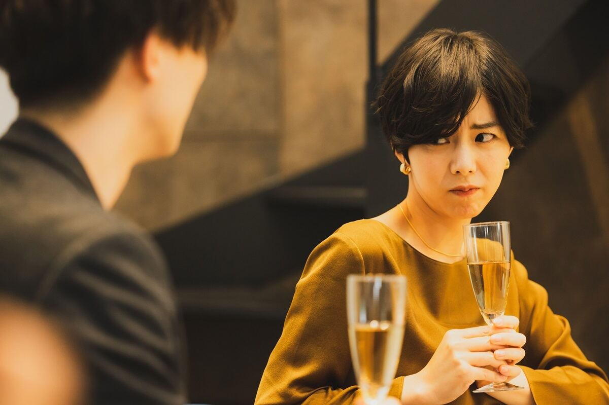 店員にタメ口で話す人が嫌われる理由