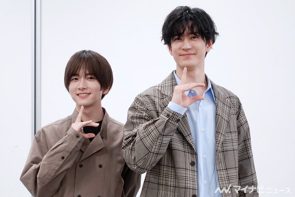 板垣李光人(左)と中島裕翔
