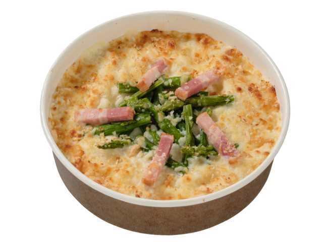 「アスパラとベーコンのグラタン」(496円)
