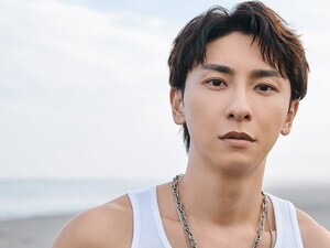 AAA與真司郎、ヘルシーな肉体美を披露! 筋肉際立つシャワーシーンも