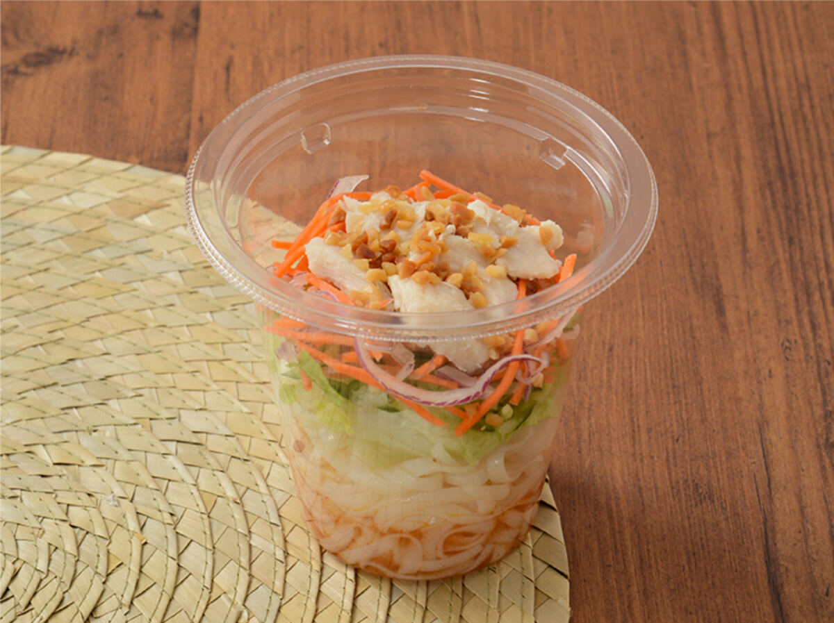ローソン「振っておいしいフォーサラダ　蒸し鶏」