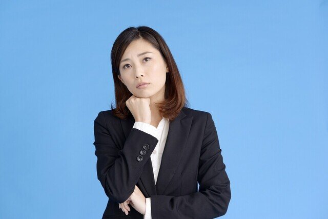 返事をしない人の心理・特徴とは? 職場で話しかけても無視する人の対処法を紹介