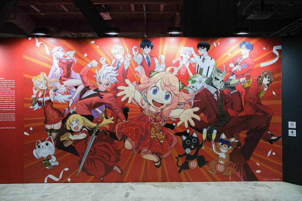 「少年ジャンプ＋」を支える人気キャラクターたちがお出迎え
