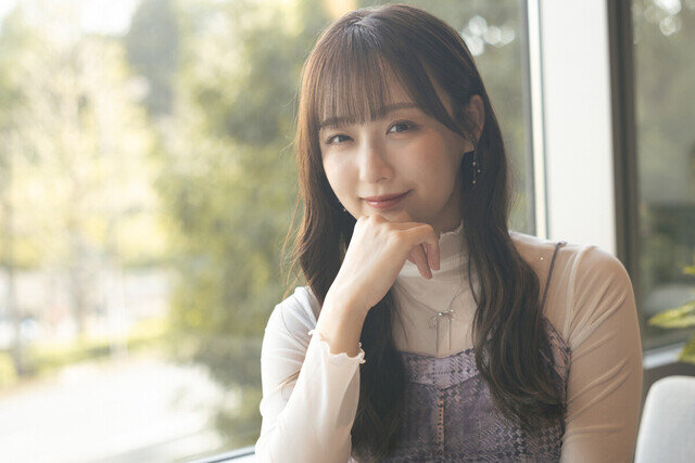 SKE48鎌田菜月、写真集で赤ランジェリー姿披露「結構びっくりした人も多いんじゃないかな」
