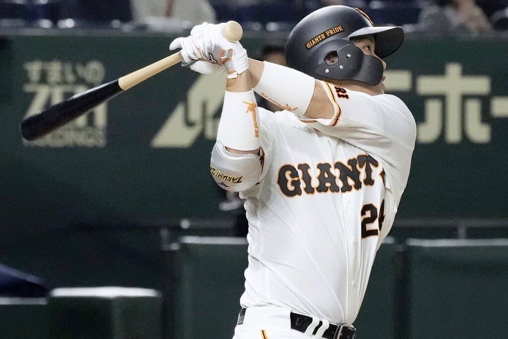 巨人の大城卓三 (C) Kyodo News