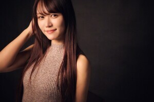橘和奈、大人なグラビアでは「クールでセクシーなポージング」を意識　撮影前の入念な準備も明かす