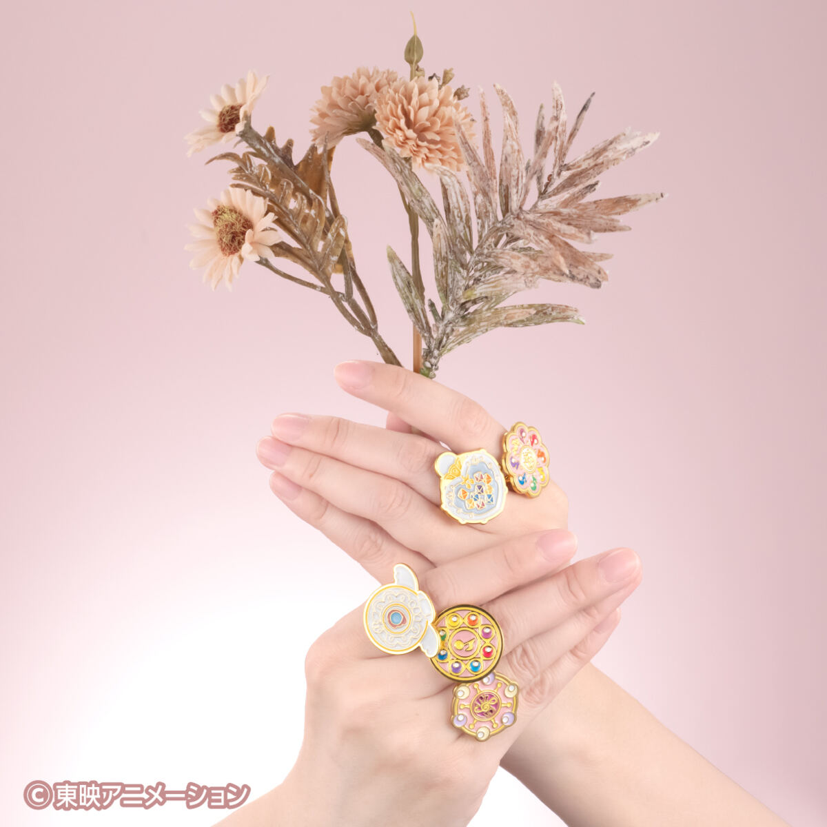 ガシャポン「おジャ魔女どれみ BIG METAL RING」着用イメージ