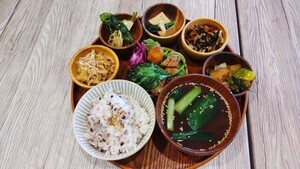 【鎌倉 グルメレポ】YUKA GOHAN - ホンモノの調味料、無農…