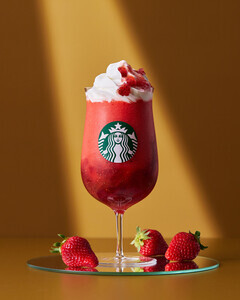 スタバ新作、もっと“いちごを超えたいちご体験”を堪能する「THE 苺 フラペチーノ スペシャル Ver.」発売