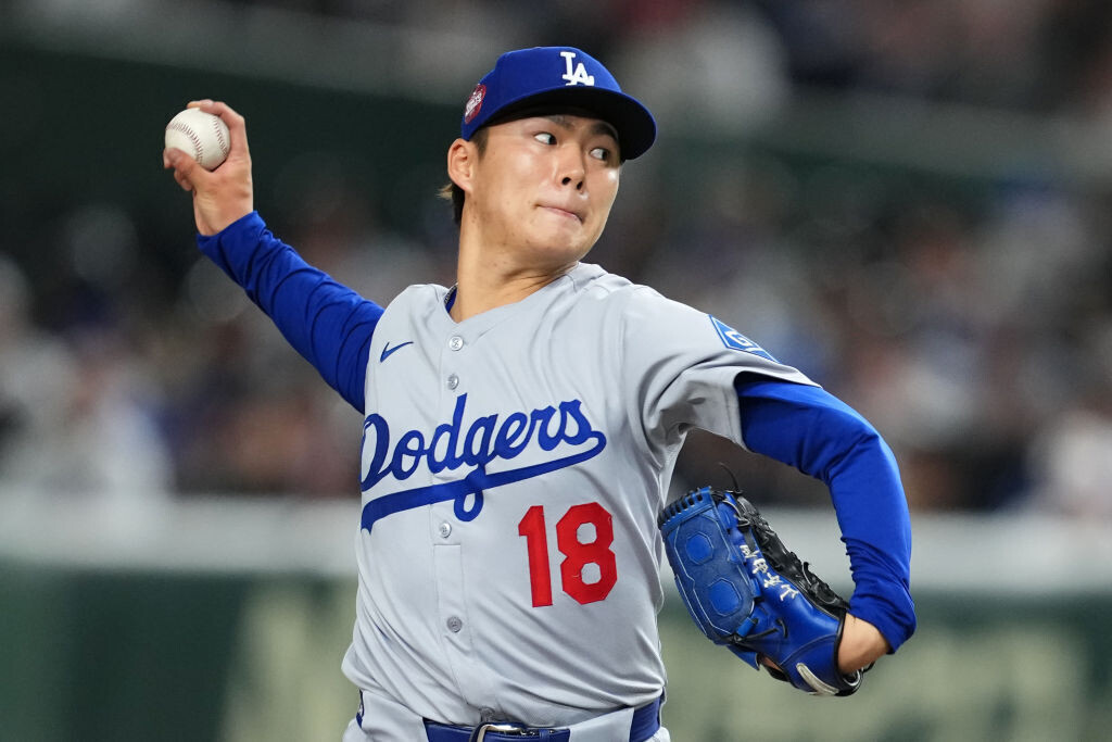 月間MVPを受賞した山本由伸（写真＝GettyImages）