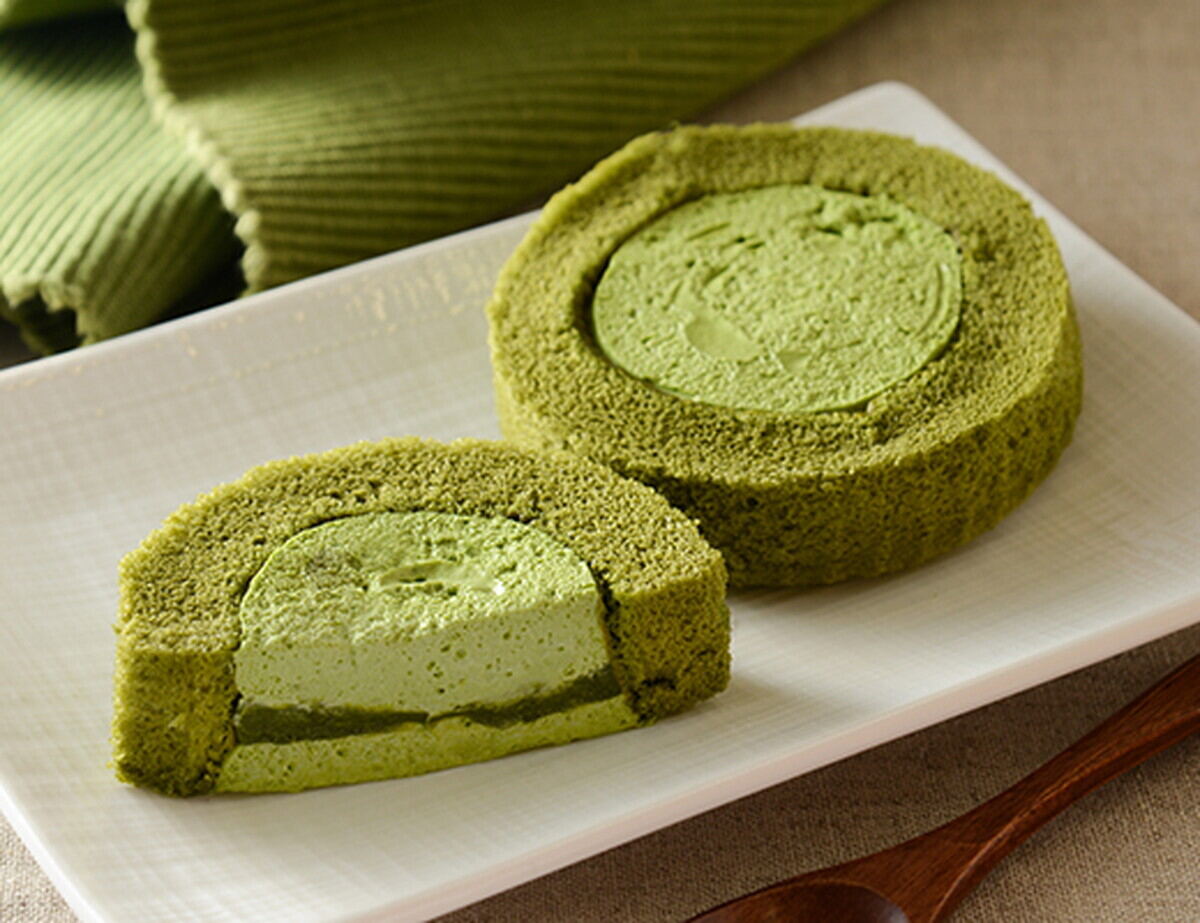 「Uchi Cafe×森半 濃いお抹茶ロールケーキ(お抹茶ソース入り)」(279円)