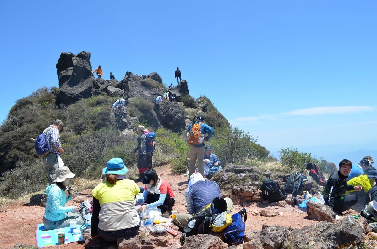 【大分県由布市】記念品や豚汁の配布も! 登山者の安全を祈願する由布岳の山開き、人気のふるさと納税返礼品とは?