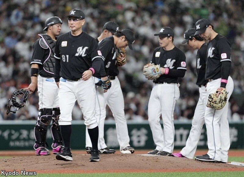 ロッテ・吉井監督(C)Kyodo News