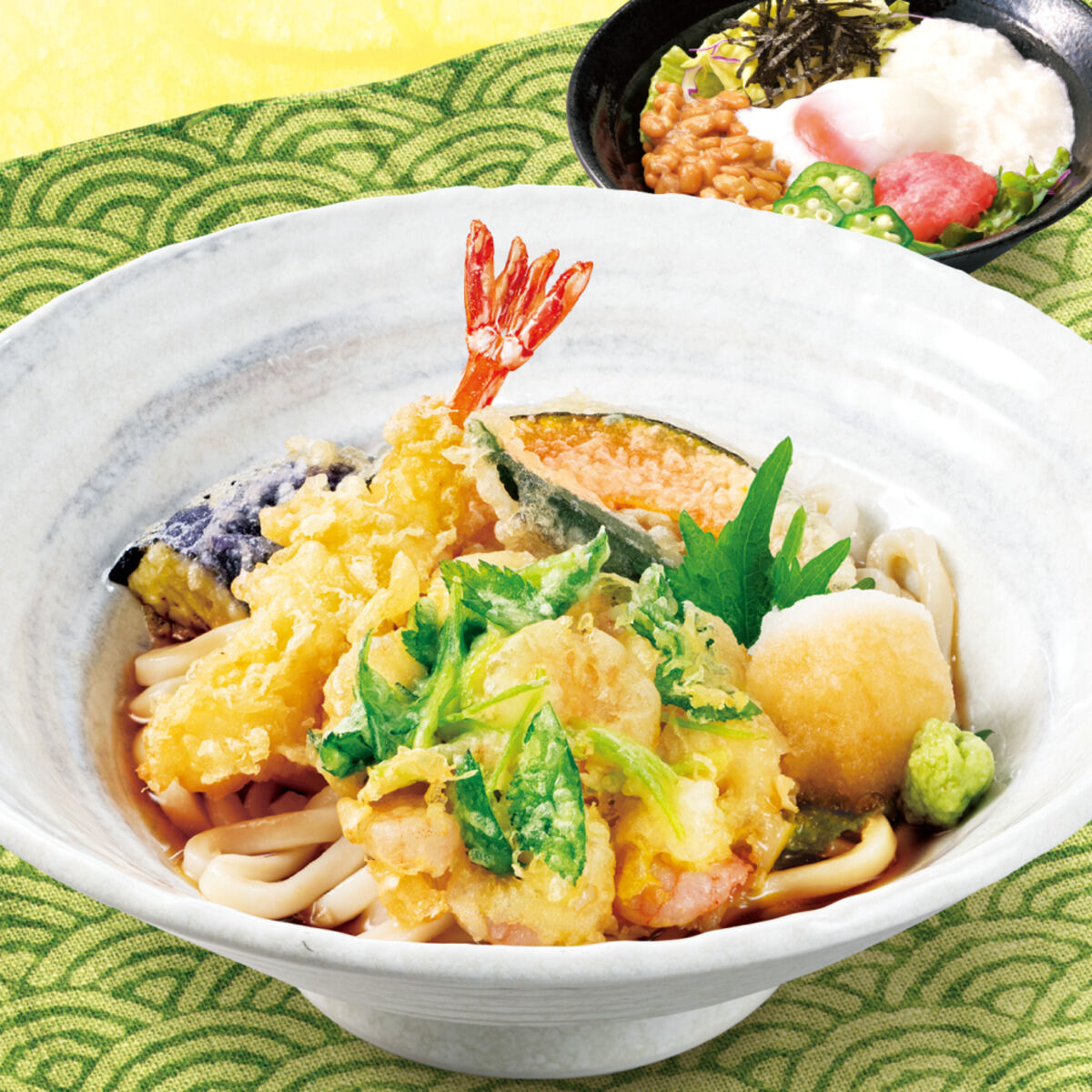華屋与兵衛「小海老と三葉かき揚げの冷し天おろしうどん、小ねばとろサラダセット」