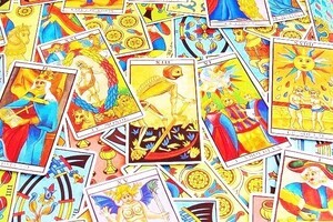 12星座×タロット占い「山羊座（やぎ座）」2025年5月19日（月）～5月25日（日）のあなたの運勢は？ 総合運・開運メッセージ