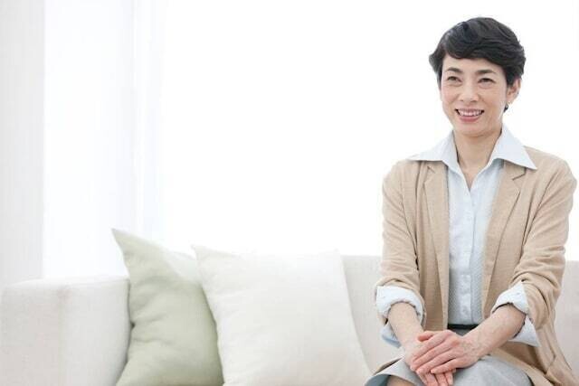 
                家や土地を持っていると毎年必ずかかる「固定資産税」。今回は、固定資産税の基礎知識から簡単な計算方法、支払いスケジュール、そして最近増えている「スマホ決済」などの便利な支払い方法まで、まとめてご紹介します。
            