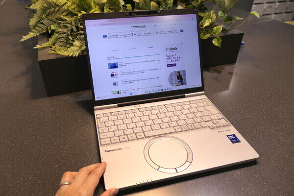レッツノート「SC」レビュー - Core Ultra シリーズ2搭載の新しい12.4型モデル、デザイン刷新で使い勝手が向上