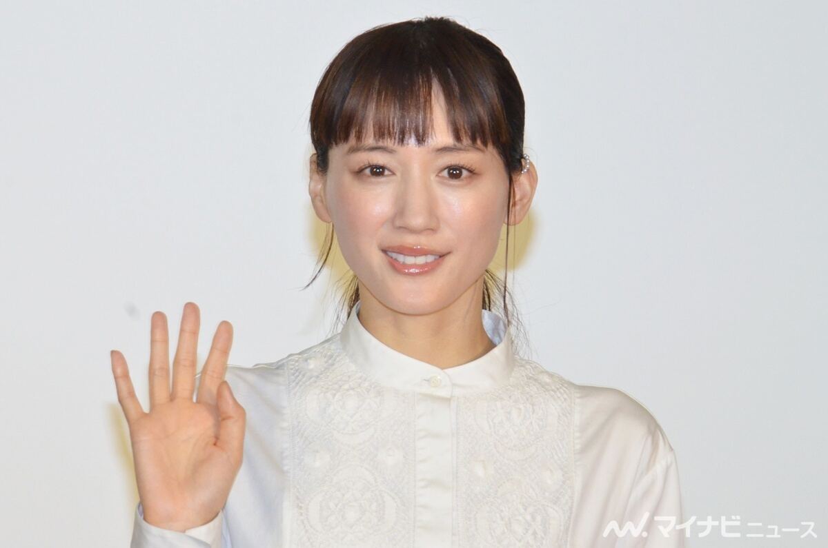 土曜ドラマ『ひとりでしにたい』取材会に出席した綾瀬はるか
